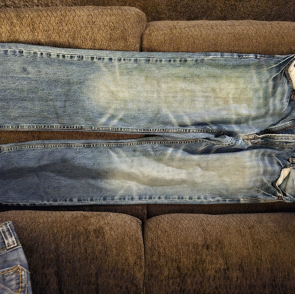 Jeans - Picture 2 of 3